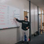 A man explaining personal trainer accreditation. 