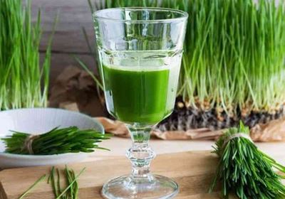 Drink made from raw barley grass juice powder. 